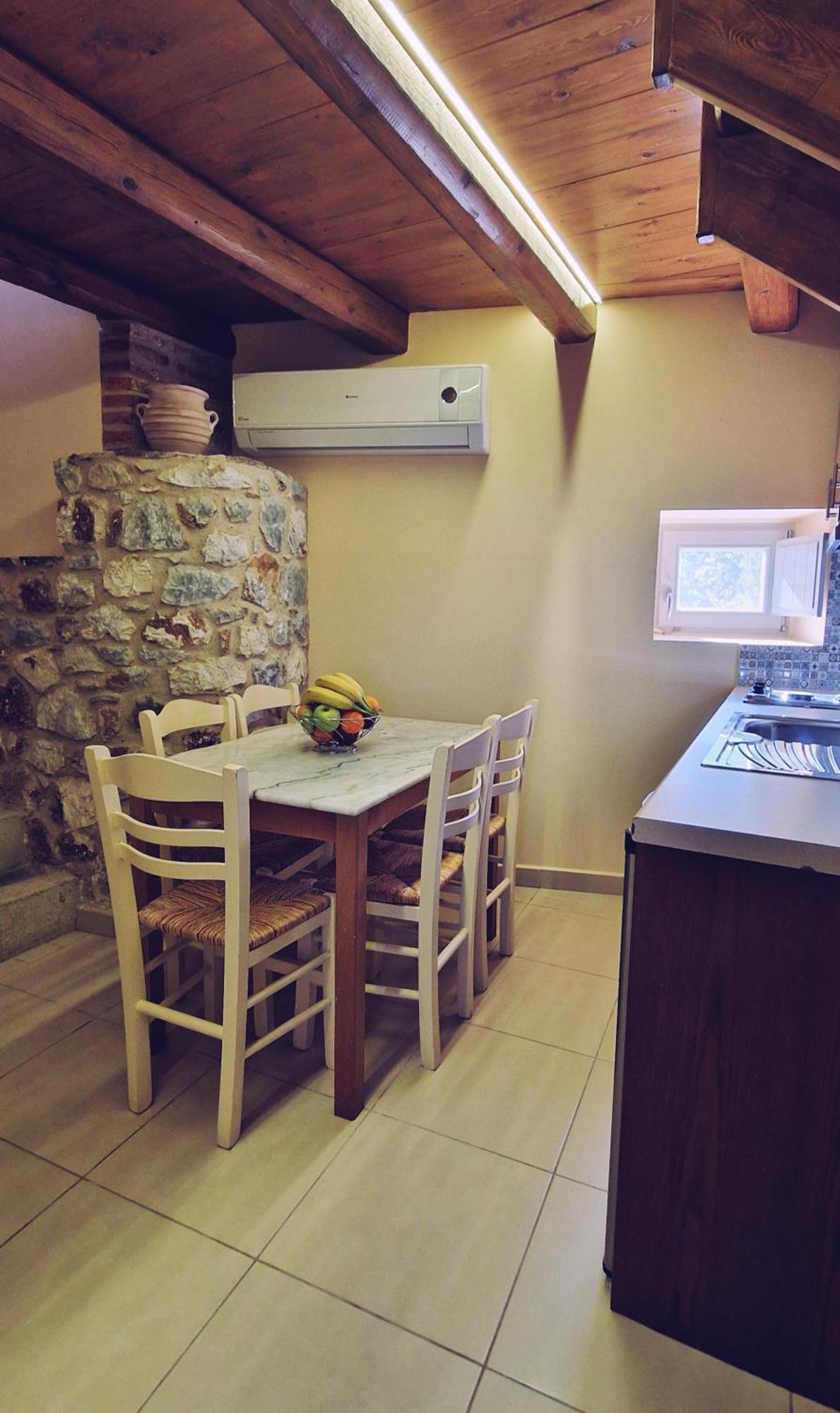 Arxontiko Taygeti Hotel Mystras Bagian luar foto